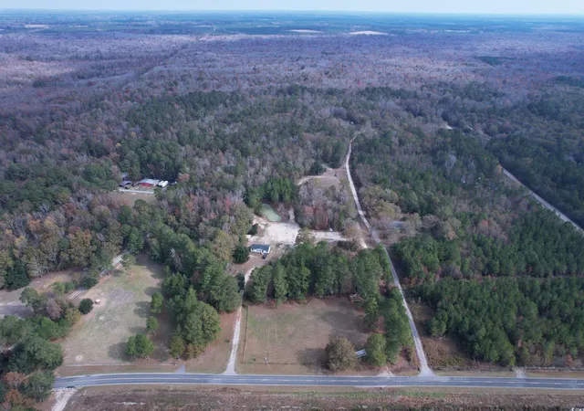 Photo 2 of Manufactured home for sale at 7262 N Brewington Rd, Alcolu, SC 29001 | MLS# 2528008 | Listing updated on 2026-07-23
