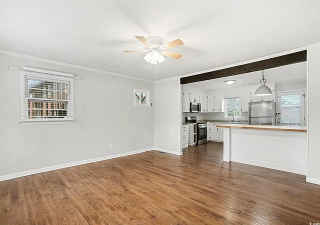 Listing Photo 5 - Condo for sale in building located at 603 Maple St, Myrtle Beach, SC 29577