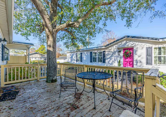Photo 3 of Manufactured home for sale at 6001 S   Mh 197 Kings Hwy, Myrtle Beach, SC 29575 | MLS# 2528964 | Listing updated on 2026-08-20