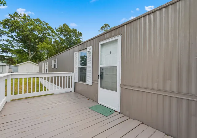 Photo 3 of Manufactured home for sale at 2732 Cirus Dr, Myrtle Beach, SC 29575 | MLS# 2530044 | Listing updated on 2026-09-27