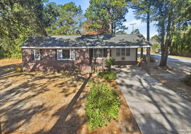 Homes for sale in Georgetown, SC | 2704 Rion St, Georgetown, SC 29440 | MLS# 2600055