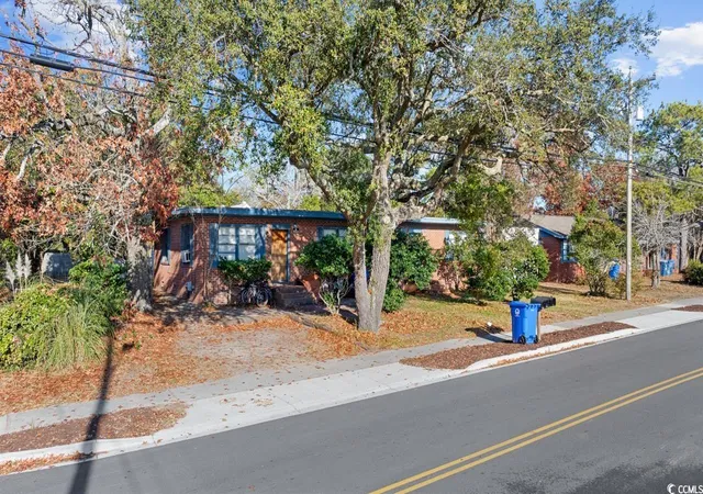 Homes for sale in Myrtle Beach, SC | 501 N Oak St, Myrtle Beach, SC 29577 | MLS# 2600305