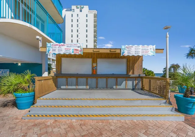 Listing Photo 2 - Condo for sale in building located at 2201 S Ocean Blvd, Myrtle Beach, SC 29577 - Unit #1105