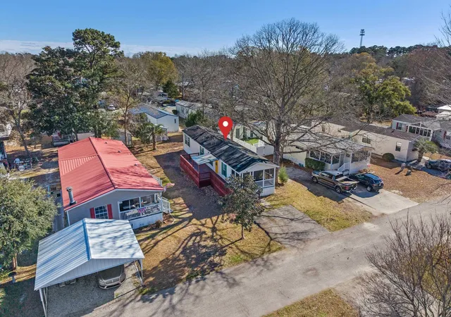 Photo 2 of Manufactured home for sale at 62 Crooked Is Cir, Murrells Inlet, SC 29576 | MLS# 2601478 | Listing updated on 2026-07-19