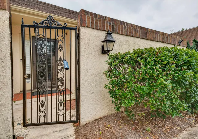 Photo 2 of Single family home for sale at 5 San Marks Ct, Myrtle Beach, SC 29572 | MLS# 2601594 | Listing updated on 2026-09-21