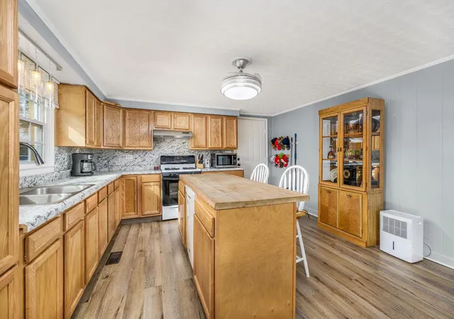 Photo 3 of Sale Pending at 9300 Lake Swamp Rd, Nichols, SC 29581 | MLS# 2601702 | Listing updated on 2026-07-14