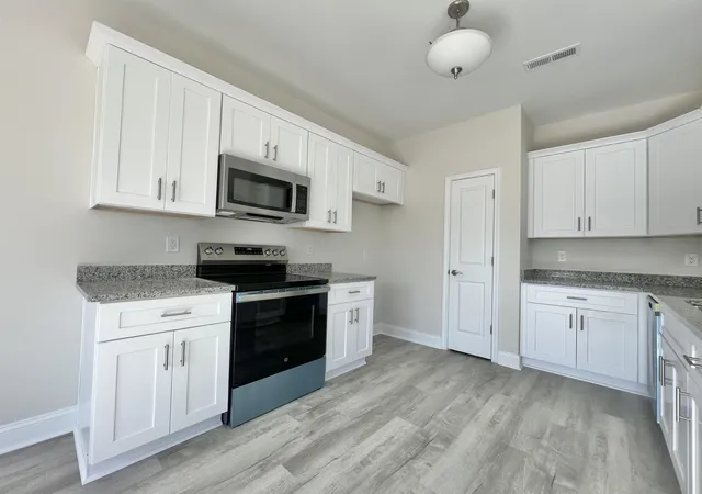 Photo 3 of Single family home for sale at 1204 Log Cabin Rd, Loris, SC 29569 | MLS# 2601836 | Listing updated on 2026-07-24