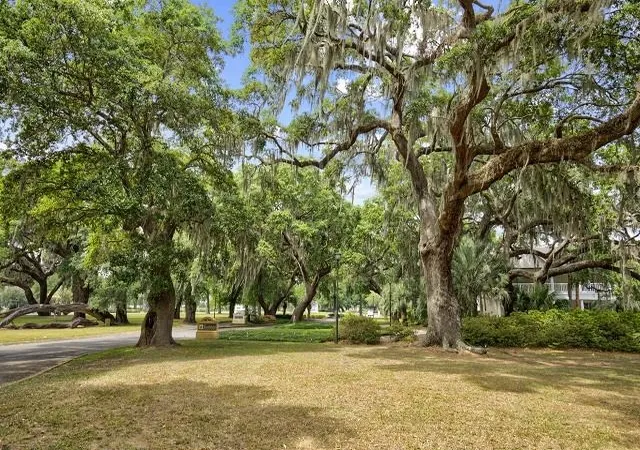 Listing Photo 2 - Condo for sale in building located at 601 Retreat Bch Cir, Pawleys Island, SC 29585 - Unit #128
