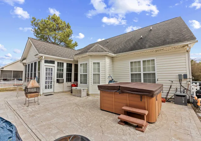Photo 3 of Single family home for sale at 752 Lalton Dr, Conway, SC 29526 | MLS# 2602264 | Listing updated on 2026-08-02