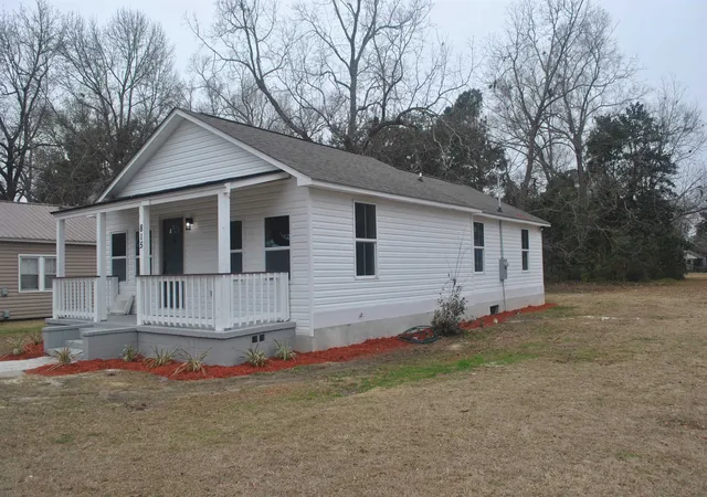 Homes for sale in Georgetown, SC | 815 North Congdon St, Georgetown, SC 29440 | MLS# 2602293