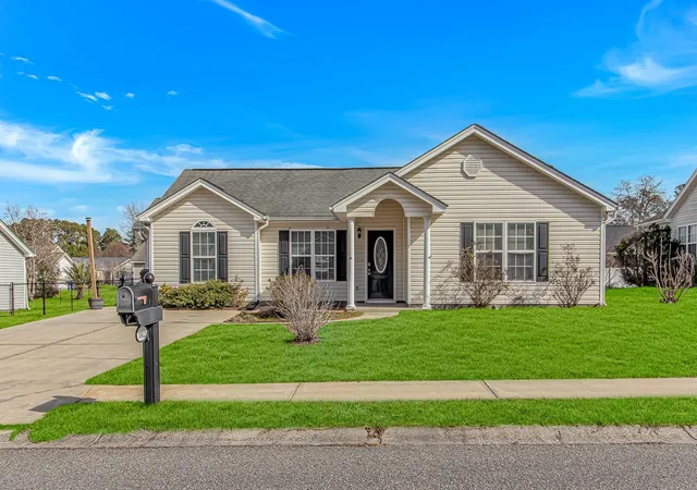 Photo 2 of Single family home for sale at 1012 Cadbury Ct, Conway, SC 29527 | MLS# 2602373 | Listing updated on 2026-08-31