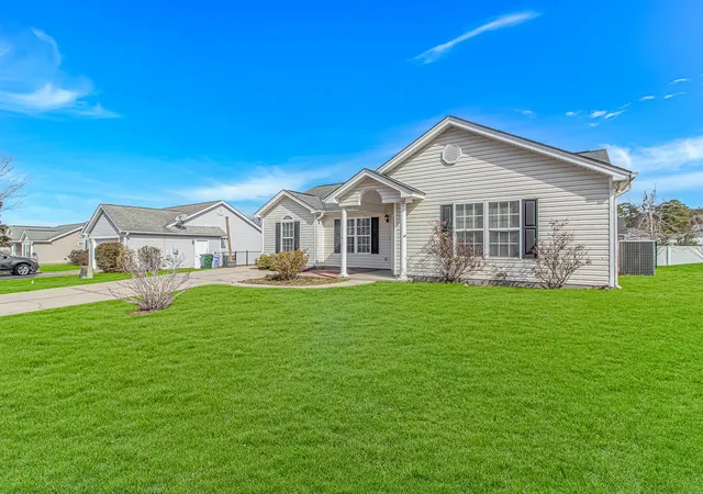 Photo 4 of Single family home for sale at 1012 Cadbury Ct, Conway, SC 29527 | MLS# 2602373 | Listing updated on 2026-08-31