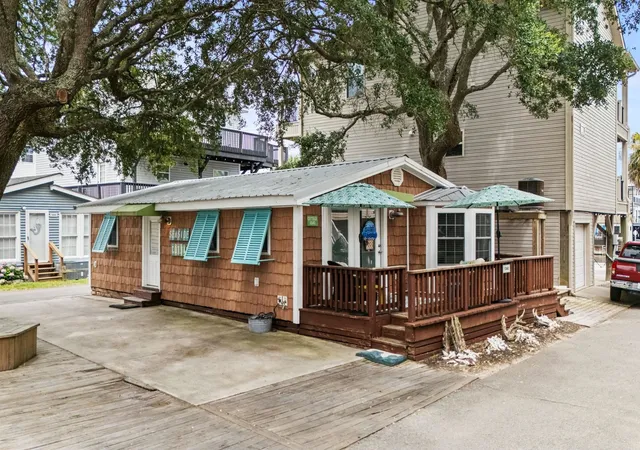 Photo 3 of Single family home for sale at 6001 S   1040 Kings Hwy, Myrtle Beach, SC 29575 | MLS# 2602494 | Listing updated on 2026-07-24