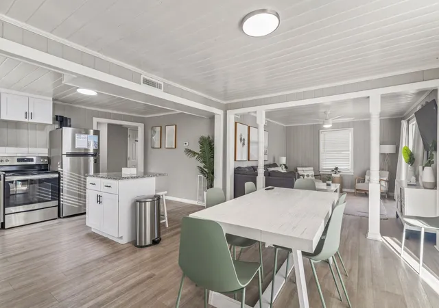 image of 1904 Ocean Blvd, North Myrtle Beach, SC 29582 | MLS# 2602740