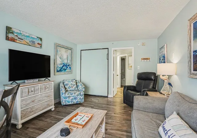 Listing Photo 5 - Condo for sale in building located at 1501 Ocean Blvd S, Myrtle Beach, SC 29577 - Unit #1150