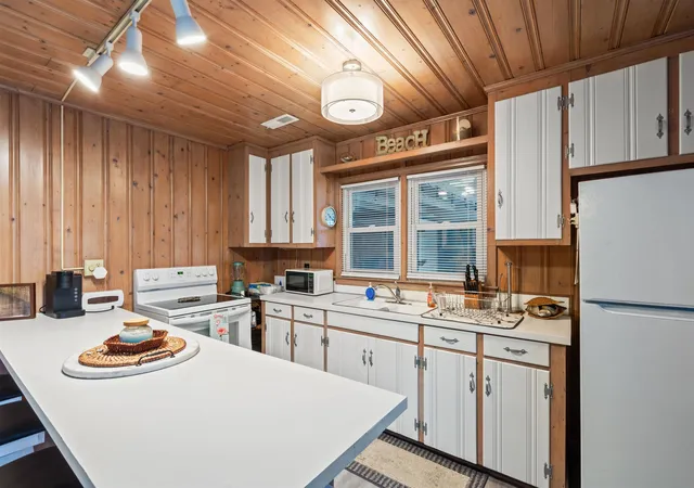 4th image of 304 23Rd Ave N, North Myrtle Beach, SC 29582 | MLS# 2603189