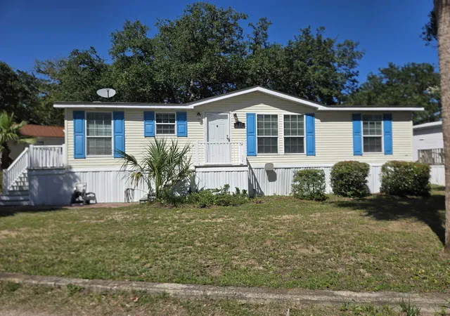 Homes for sale in Garden City Beach, SC | 337 Clam Shell Circle, Garden City Beach, SC 29576 | MLS# 2603540