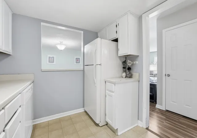 Listing Photo 4 - Condo for sale in building located at 407 N 76Th Ave N, Myrtle Beach, SC 29572 - Unit #H