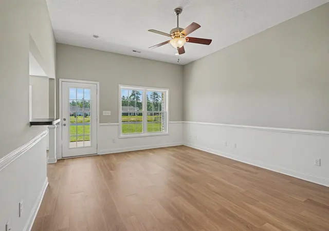 4th image of 321 Millbrook Circle, Galivants Ferry, SC 29544 | MLS# 2603633
