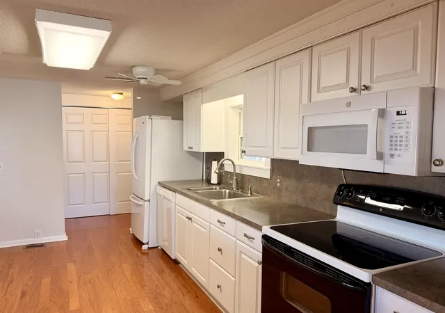5th image of 426 East Lake Dr, Myrtle Beach, SC 29575 | MLS# 2603845