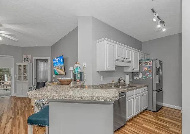 Listing Photo 5 - Condo for sale in building located at 766 Algonquin Dr, Pawleys Island, SC 29585 - Unit #C