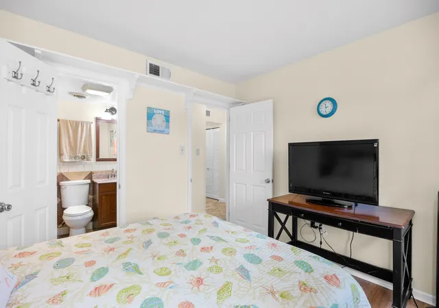 4th image of 1000 11Th Ave N, North Myrtle Beach, SC 29582