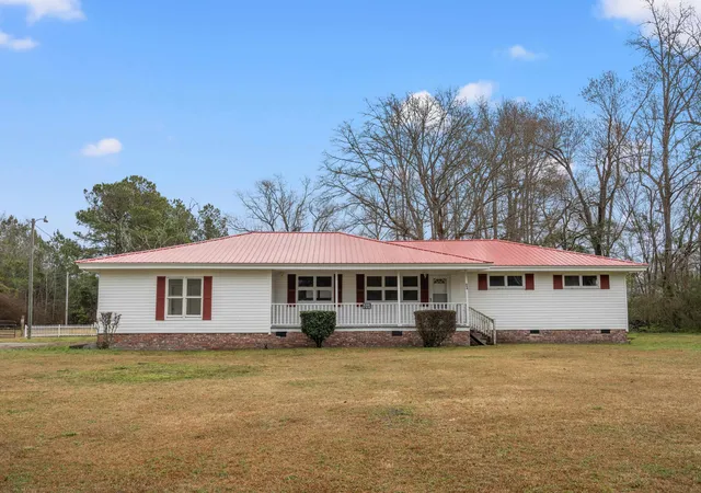 Photo 1 of Single family home for sale at 898 Pint Cir Rd, Longs, SC 29568 | MLS# 2604780 | Listing updated on 2026-08-25