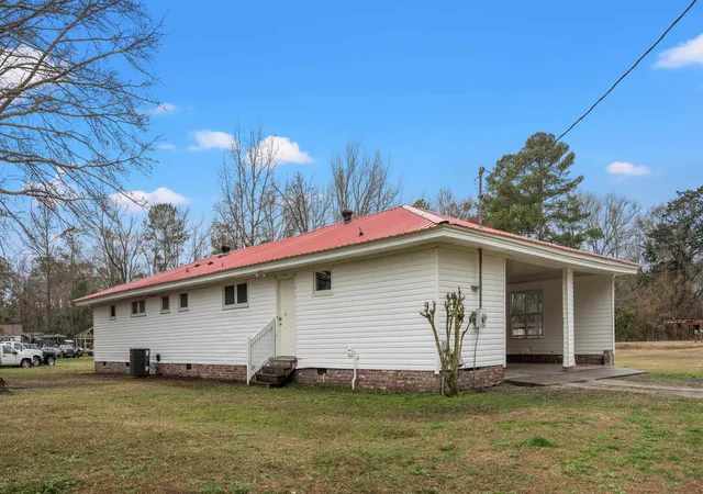 Photo 3 of Single family home for sale at 898 Pint Cir Rd, Longs, SC 29568 | MLS# 2604780 | Listing updated on 2026-08-25