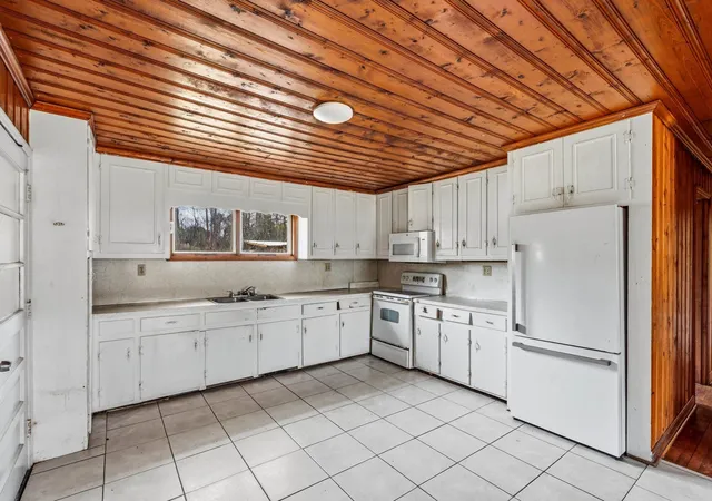 Photo 4 of Single family home for sale at 898 Pint Cir Rd, Longs, SC 29568 | MLS# 2604780 | Listing updated on 2026-08-25