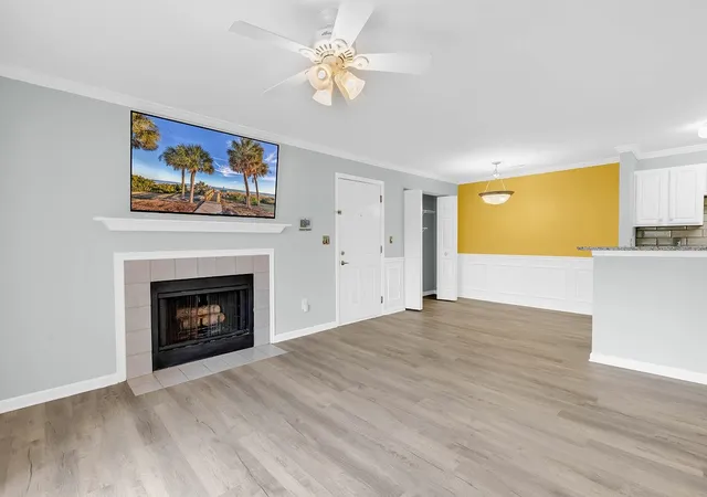 Listing Photo 5 - Condo for sale in building located at 3735 Block House Wy, Myrtle Beach, SC 29577 - Unit #126