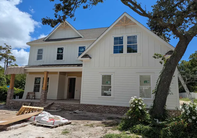 Photo 1 of Single family home for sale at 5720 Springs Ave, Myrtle Beach, SC 29577 | MLS# 2605218 | Listing updated on 2026-08-22