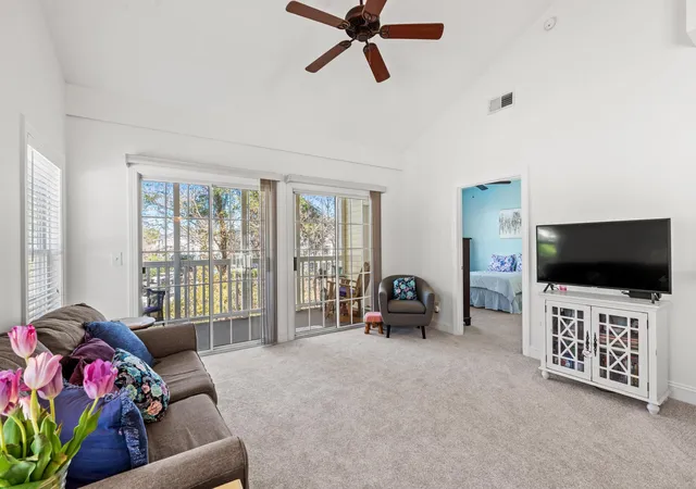 4th image of 5038 Belleglen Ct #201, Myrtle Beach, SC 29579 | MLS# 2605498