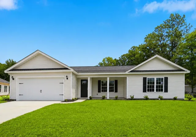 Photo 1 of Single family home for sale at 44 Bennington Ct, Georgetown, SC 29440 | MLS# 2605867 | Listing updated on 2026-09-26