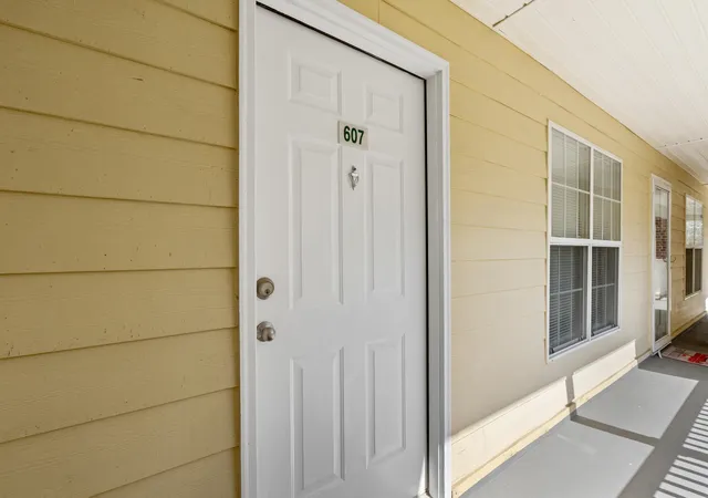 Listing Photo 2 - Condo for sale in building located at 4239 Villas Dr, Little River, SC 29566 - Unit #607