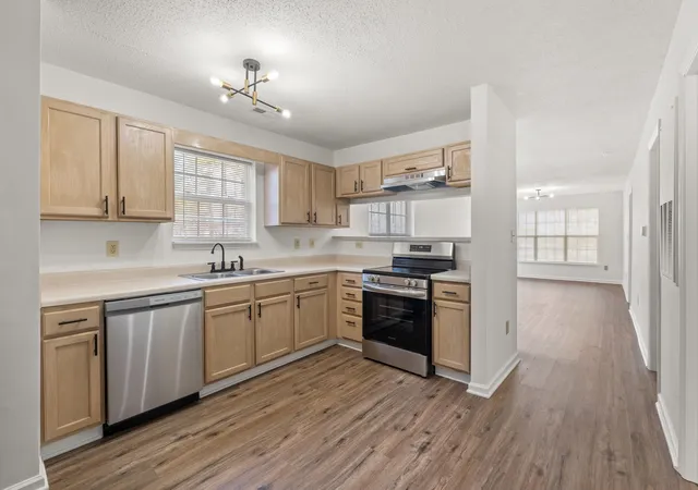Listing Photo 3 - Condo for sale in building located at 4239 Villas Dr, Little River, SC 29566 - Unit #607