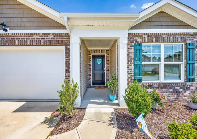 Photo 2 of Single family home for sale at 142 Pine Forest Dr, Conway, SC 29526 | MLS# 2606354 | Listing updated on 2026-09-23