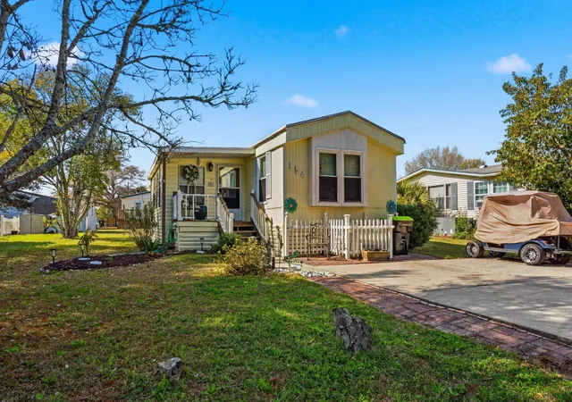3rd image of 154 Crooked Island Circle, Murrells Inlet, SC 29576 | MLS# 2606436
