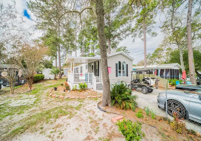 Homes for sale in Myrtle Beach, SC | 1701 Crystal Lake Dr, Myrtle Beach, SC 29575 | MLS# 2606636