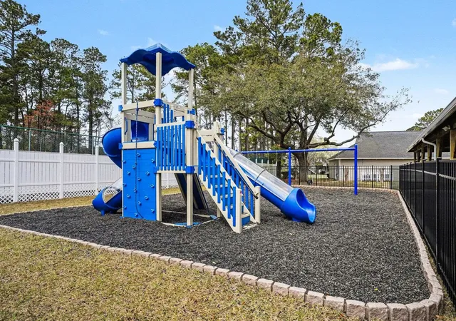 Homes for sale in Myrtle Beach, SC | 6850 Blue Heron Blvd, Myrtle Beach, SC 29588 | Houzeo