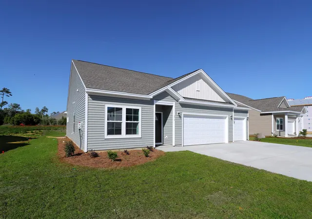 Photo 2 of Single family home for sale at 270 Nw Mayflower Dr, Calabash, NC 28467 | MLS# 2606751 | Listing updated on 2026-10-06