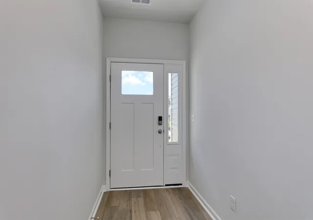 Photo 3 of Single family home for sale at 270 NW Mayflower Dr, Calabash, NC 28467 | MLS# 2606751 | Listing updated on 2026-10-06