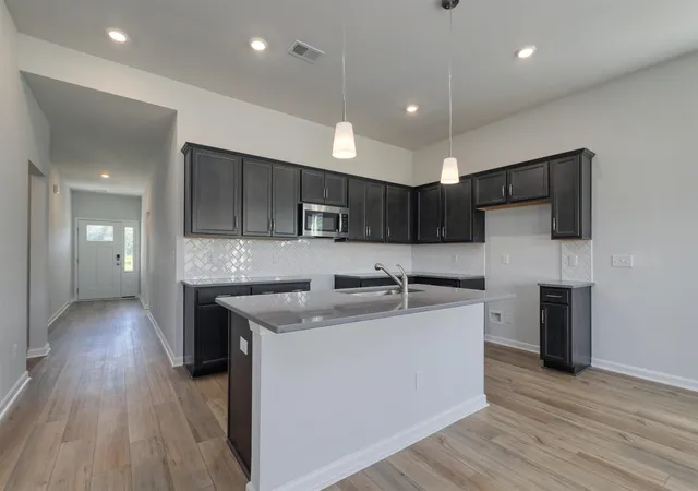 Photo 4 of Single family home for sale at 270 NW Mayflower Dr, Calabash, NC 28467 | MLS# 2606751 | Listing updated on 2026-10-06