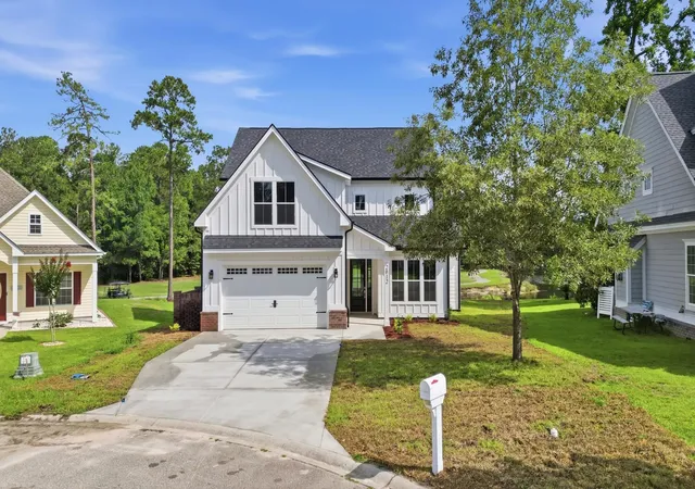 1st image of 2012 Spring Valley Ct, Loris, SC 29569 | MLS# 2606758