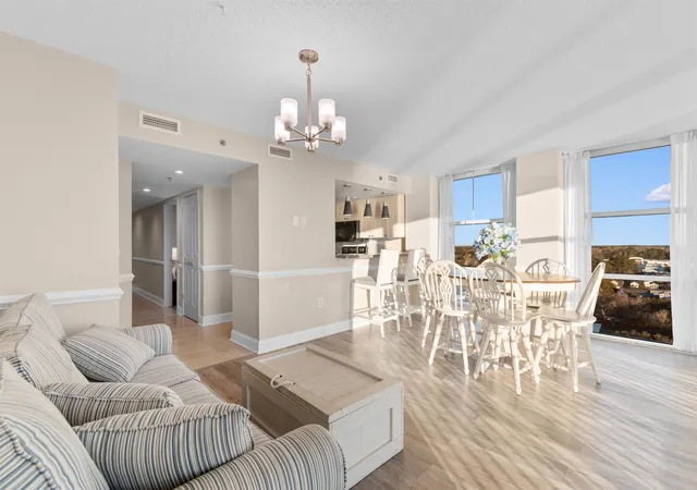 Listing Photo 4 - Condo for sale in building located at 2301 S Ocean Blvd, Myrtle Beach, SC 29582 - Unit #1401