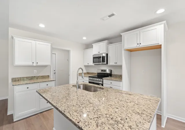 Photo 5 of Single family home for sale at 878 Owls Nest Dr, Conway, SC 29527 | MLS# 2606939 | Listing updated on 2026-07-21