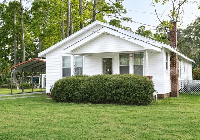 Homes for sale in Mullins, SC | 910 Sandy Bluff Rd, Mullins, SC 29574 | MLS# 2606978