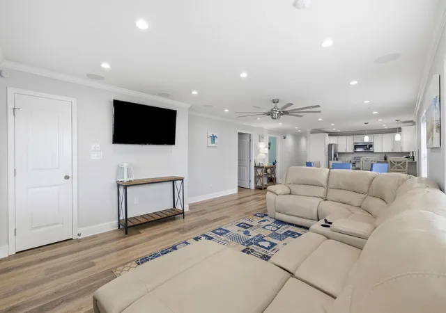 Listing Photo 5 - Condo for sale in building located at 940 S Ocean Blvd, North Myrtle Beach, SC 29582