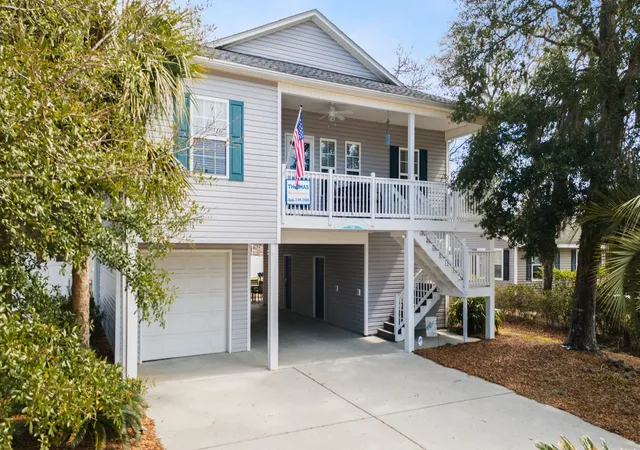 Photo 2 of Single family home for sale at 528 6th Avenue S, North Myrtle Beach, SC 29582 | MLS# 2607283 | Listing updated on 2026-09-29
