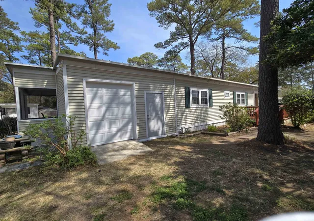 Homes for sale in Garden City Beach, SC | 420 Delton Dr, Garden City Beach, SC 29576 | MLS# 2607302