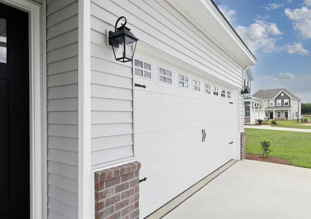 Photo 3 of Single family home for sale at 431 Atamasco Ct, Conway, SC 29526 | MLS# 2607329 | Listing updated on 2026-09-28